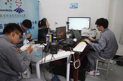 2024年云南省職業(yè)院校技能大賽“智能電子產(chǎn)品設(shè)計(jì)與開發(fā)”賽項(xiàng)在我校成功舉辦
